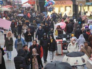 Çarşı Pazarda Bayram Hareketliliği
