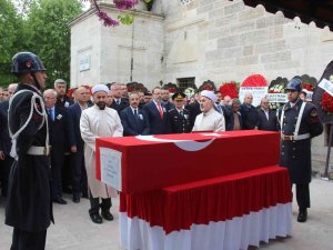 Şehit Uzman Çavuş Berkay Akgül Son Yolculuğuna Uğurlandı