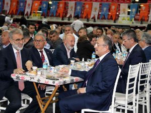 Ak Partililer İftarda Buluştu