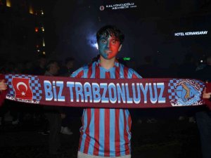 Trabzonsporlu Taraftarların Ordu’da Şampiyonluk Coşkusu