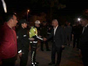 İ̇çişleri Bakan Yardımcısı Mehmet Ersoy, “Bu Bayramımızı Kazalarının En Az Olduğu, Can Kaybının En Az Olduğu Bir Bayram Olarak Geçirmeyi Ümit Ediyoruz, Arzu Ediyoruz. Bunun İçin Çalışıyoruz”