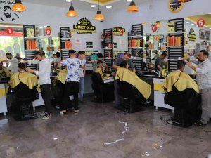 Berberlerin Bayram Namazına Kadar Sürecek Mesaisi Başladı