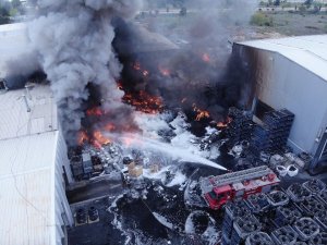 Bilecik’te Lastik Fabrikasındaki Yangın Kontrol Altına Alındı