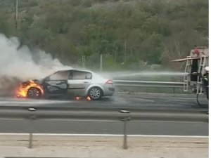 Bilecik’te Seyir Halindeki Araç Alev Alev Yandı