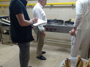 Bağlar’da Bayram Öncesinde Tatlıcılar Denetlendi