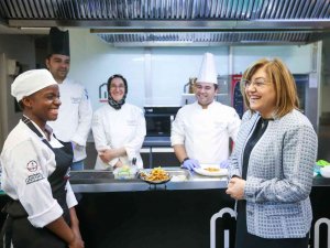 Hayran Kaldığı Lezzetler İçin Eğitim Alıyor