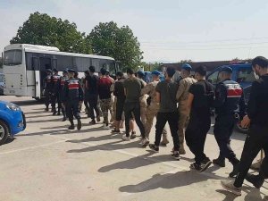 İ̇zmir’de Deaş Operasyonu: 10 Gözaltı