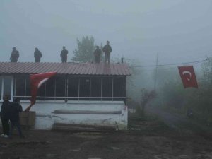 Şehidin Evinde Sessiz Bekleyiş Sürüyor