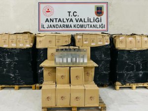 Depoya Kaçak İçki Operasyonu: 4 Bin 464 Litre Kaçak Votka Ele Geçirildi