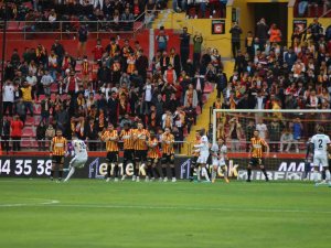 Spor Toto Süper Lig: Kayserispor: 0 - Beşiktaş: 0 (Maç Devam Ediyor)