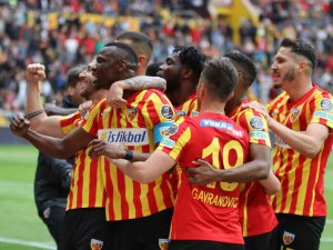 Spor Toto Süper Lig: Kayserispor: 1 - Beşiktaş: 0 (İ̇lk Yarı)