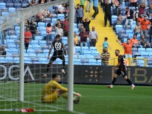 Spor Toto 1. Lig: Adanaspor Aş: 1 - Boluspor: 1 (İ̇lk Yarı)