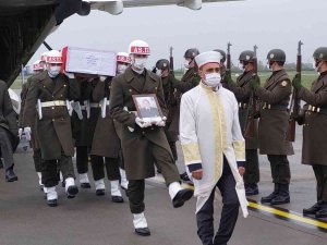 Samsun Şehidini Gözyaşları İçinde Karşıladı