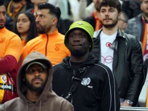 Diagne, Marcao Ve Pena, Tribünden Takip Etti