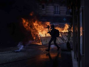 Paris’teki Olaylı 1 Mayıs Kutlamalarında 54 Kişi Gözaltına Alındı