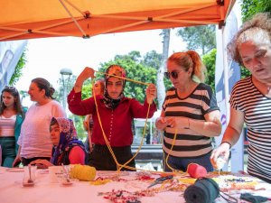 Mersin’de Görme Engelli Kadınlara Kurs Desteği