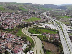 Bu Çay Görenleri Şaşkına Çeviriyor