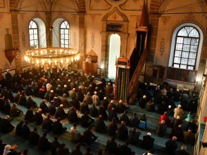 Samsunlular Bayram Namazı İçin Camilere Akın Etti