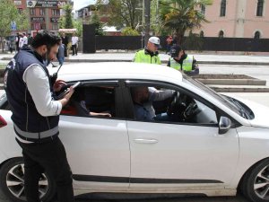 Elazığ’da Bayramın İlk Gününde Asayiş Uygulaması Gerçekleştirildi