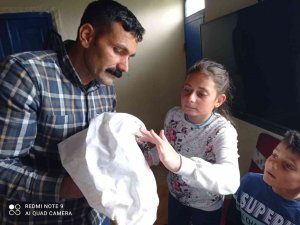 Yaralı Baykuşu Baba-kız Tedavi Etti