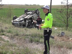 Bayramları Kabusa Döndü, Tilkiye Çarpmamak Takla Attı: 5 Yaralı