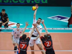 Ziraat Bankkart, Seride 2-0 Öne Geçti