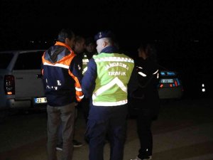 Bayram Ziyareti Acı Sonla Bitti: Otomobil Nehre Uçtu, Karı Koca Öldü, Anne Yaralandı