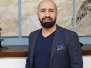 Bağırsak Kanserinde Bu Yöntem Hastaların Yüzünü Güldürüyor