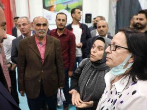 Duşakabin Konuşmasıyla Gündeme Gelen Elazığlı Depremzede Güllü Deniz: “Konuşmalarımız Başka Yere Çekildi’’