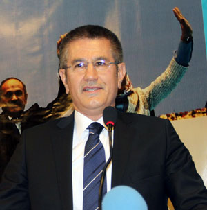 Bakan Canikli Aday Tanıtım Töreninde CHP'ye Yüklendi