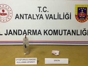 Antalya’da Uyuşturucu Ticareti:3 Gözaltı