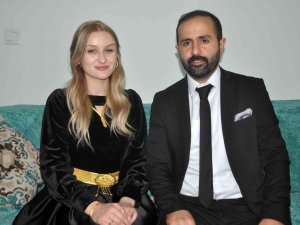 Ukranya-rusya Savaşı Nedeniyle Nişan Törenlerini Yüksekova’da Gerçekleştirdiler