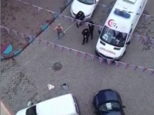 Bursa’da Alkollü Kadın Ambulansa Binmemek İçin Direndi