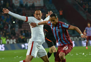 Aslan, Trabzon'da Fırtına'ya tutuldu