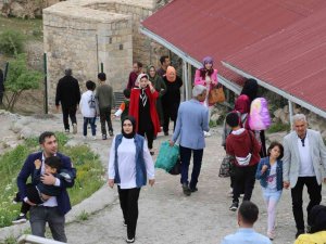 Bayram Tatilinde Vatandaşlar Harput’a Akın Etti