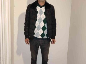 Otomobilden Teyp Çalan Hırsız Kamerada, Hırsızı Ayakkabısı Ele Verdi