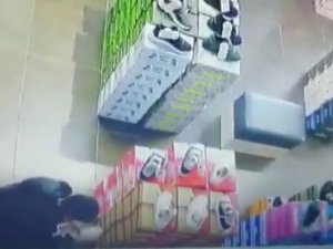 Alışveriş Merkezinden Ayakkabı Hırsızlığı