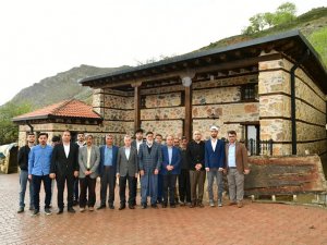 Yeşilyurt’ta Tarihi Caminin Restorasyonu Tamamlandı