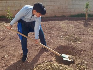 Öğrenciler ‘E-twinning’ Projesi İle Fidan Dikmeye Devam Ediyorlar