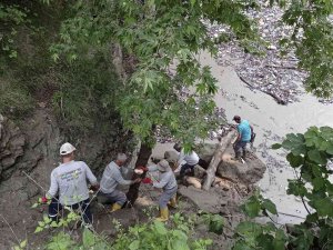 Yerköprü Piknik Alanı Ve Çakıt Çayı’nda Temizlik
