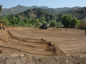 Köşklü Gençler İçin Sentetik Halı Saha Çalışmaları Başladı