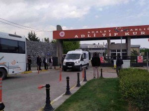 19 Yaşındaki Genç Kızın Sokak Ortasında Vurulma Anı Kamerada