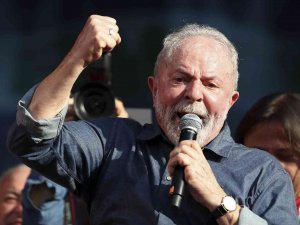 Eski Brezilya Devlet Başkanı Lula: “Zelenskiy Savaştan En Az Putin Kadar Sorumlu”