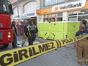 Vatandaşlar İntihar Girişimini Film Gibi İzledi
