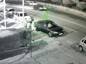 Otomobilin Motosiklete Çarptığı Kaza Kamerada