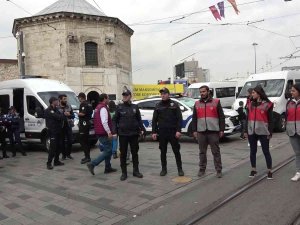 Beyoğlu’nda Kaçak Göçmen Denetimi, 21 Kişi Yakalandı