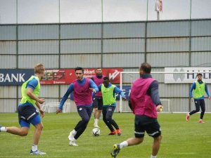 Çaykur Rizespor’da, Yeni Malatyaspor Maçı Hazırlıkları Sürüyor