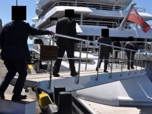 Rus Oligarkın 300 Milyon Doalarlık Yatına Abd’nin Talebi Üzerine Fiji’de El Konuldu