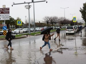 Samsun’un Merkez İlçelerine 48 Saatte 111,9 Kilo Yağış Düştü