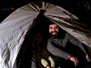 Otellerde Yer Bulamayan Kakava Hıdırellez Şenliklerine Gelenler Çadırlarda Uyudu
